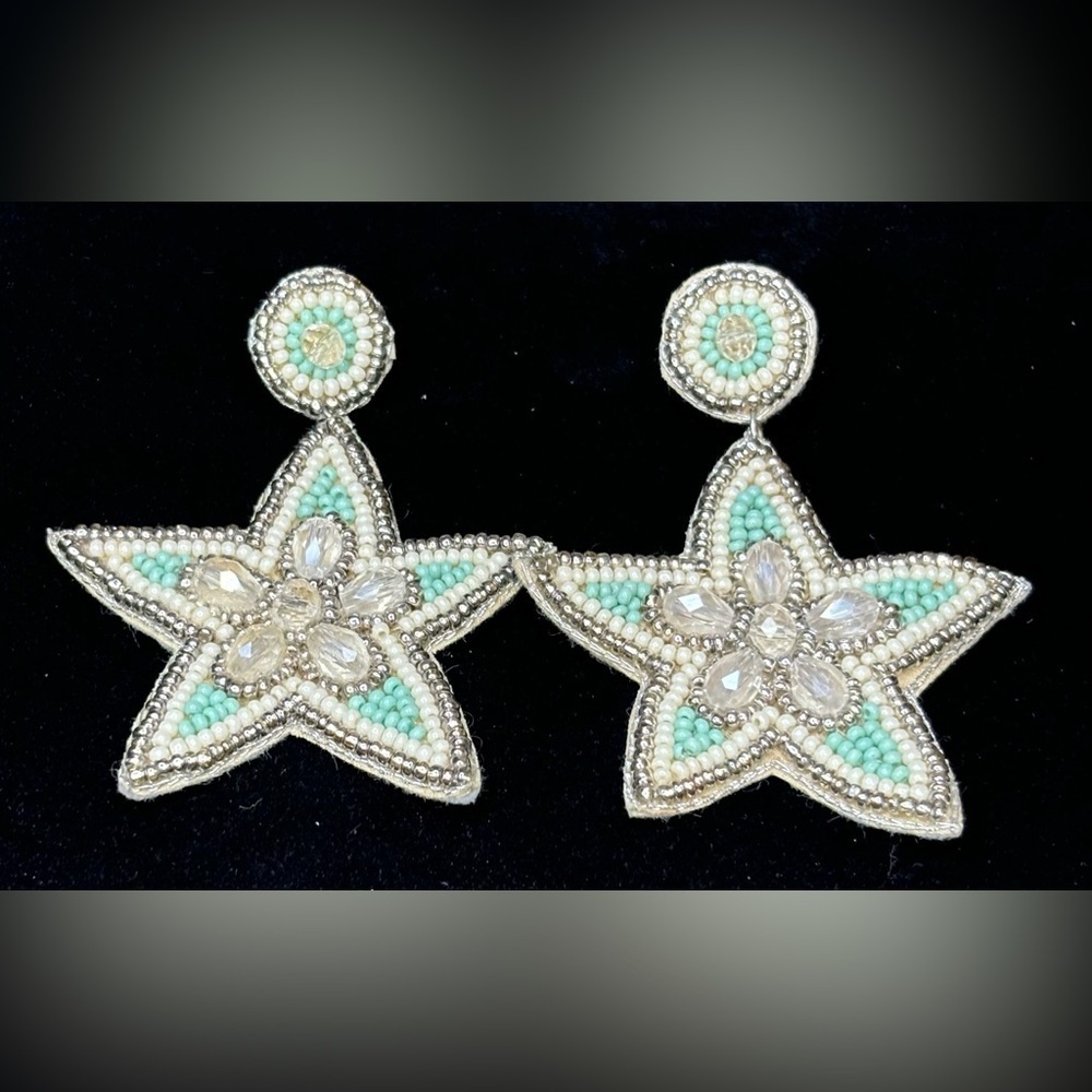 Beaded star drop earrings A88